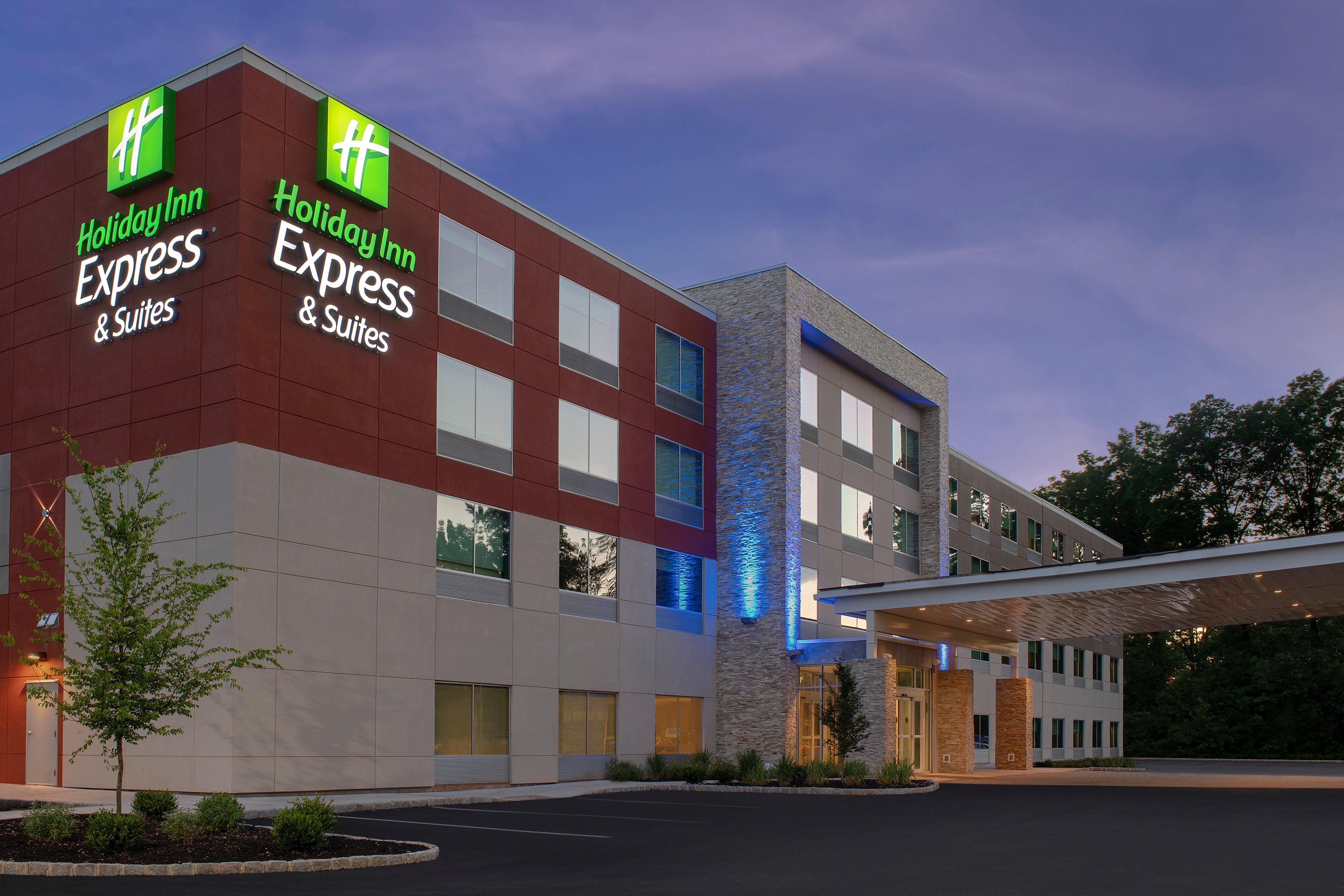 Holiday Inn Express & Suites - North Brunswick By Ihg Luaran gambar